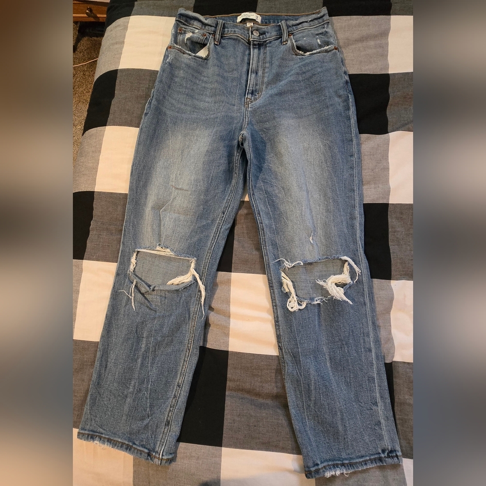 Abercrombie High Rise Ankle Straight Leg Jeans
